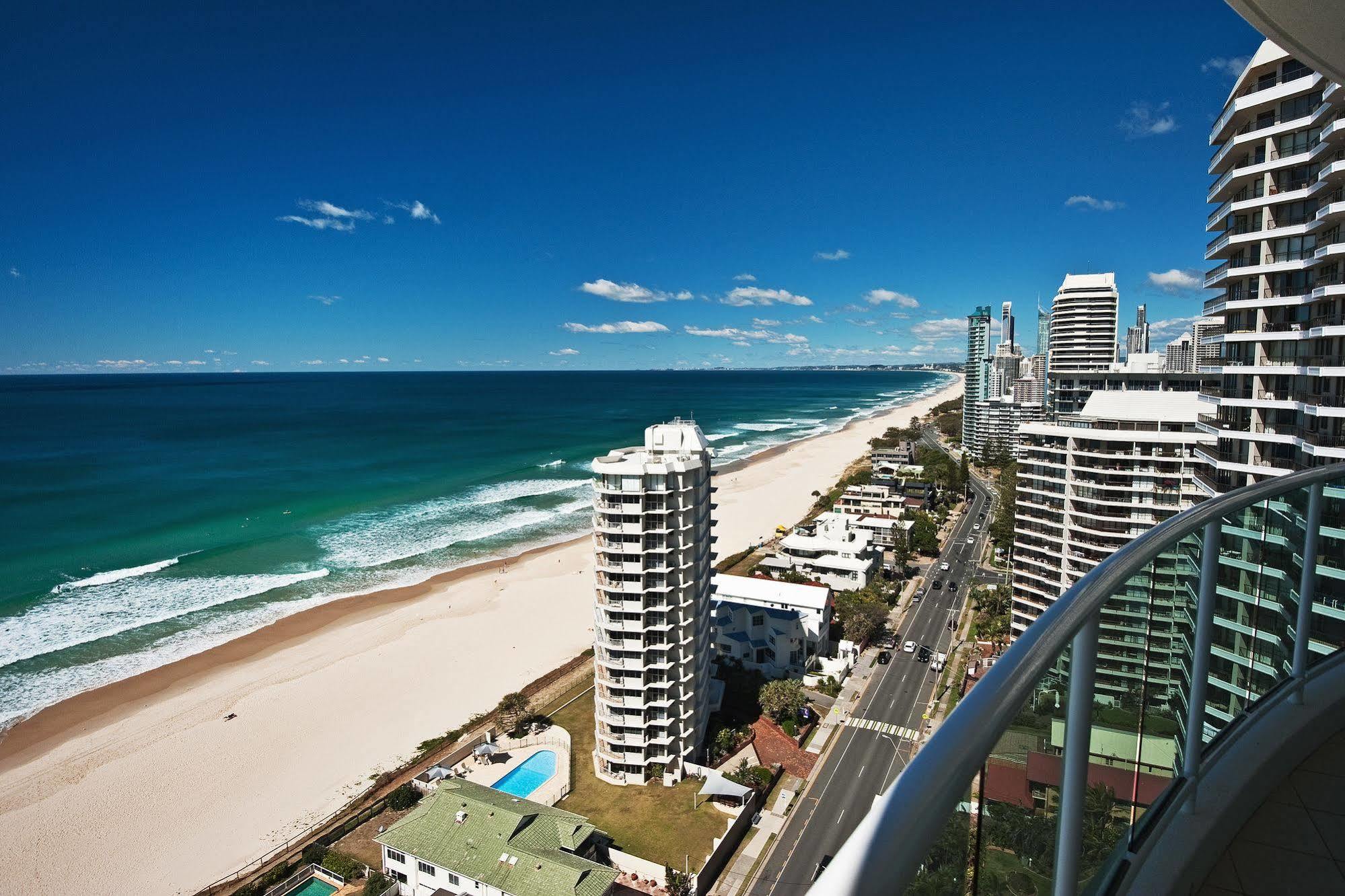 Pacific Views 4*