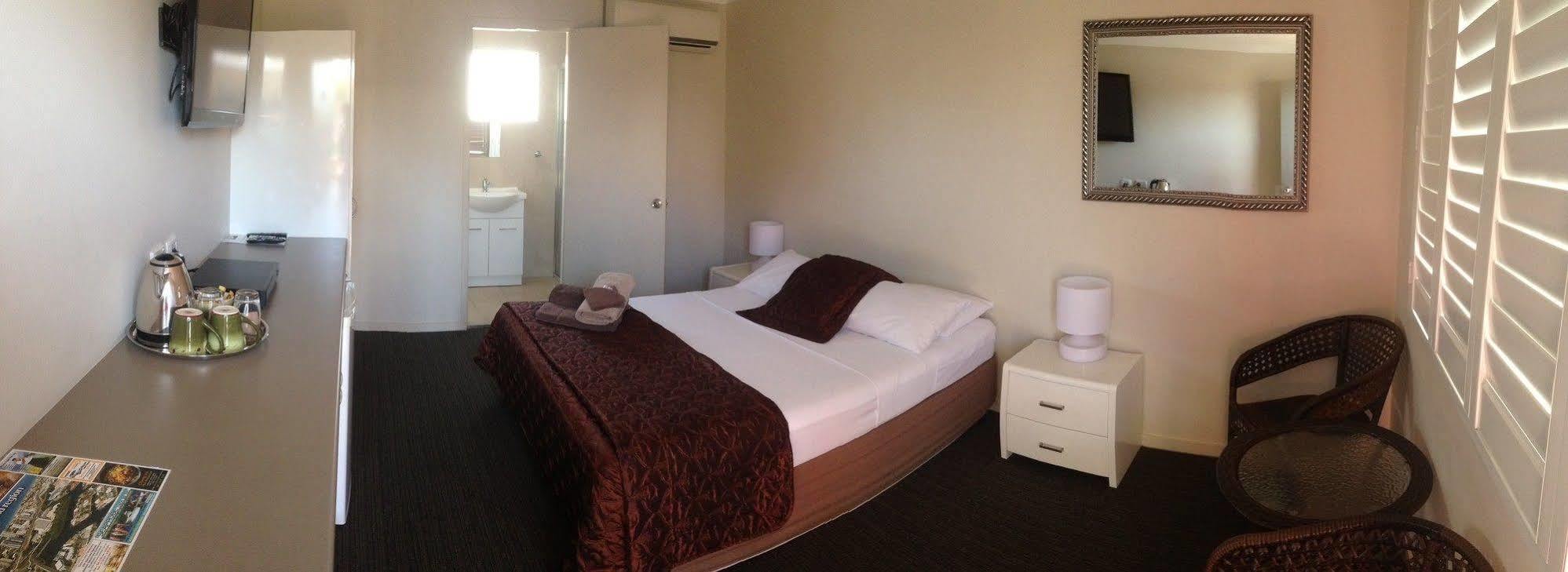 Tropicana 3* Gold Coast