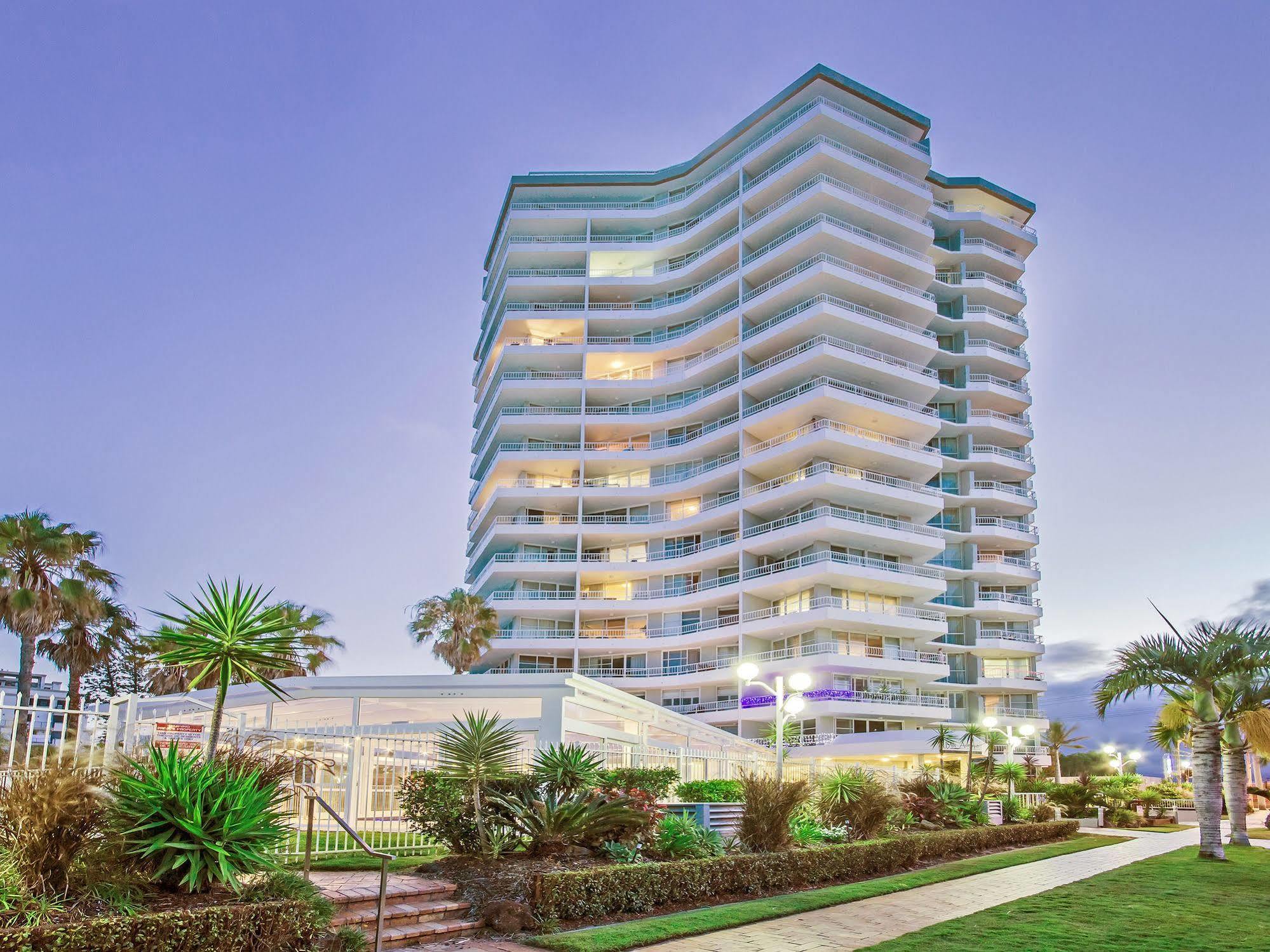19th Avenue On The 4*