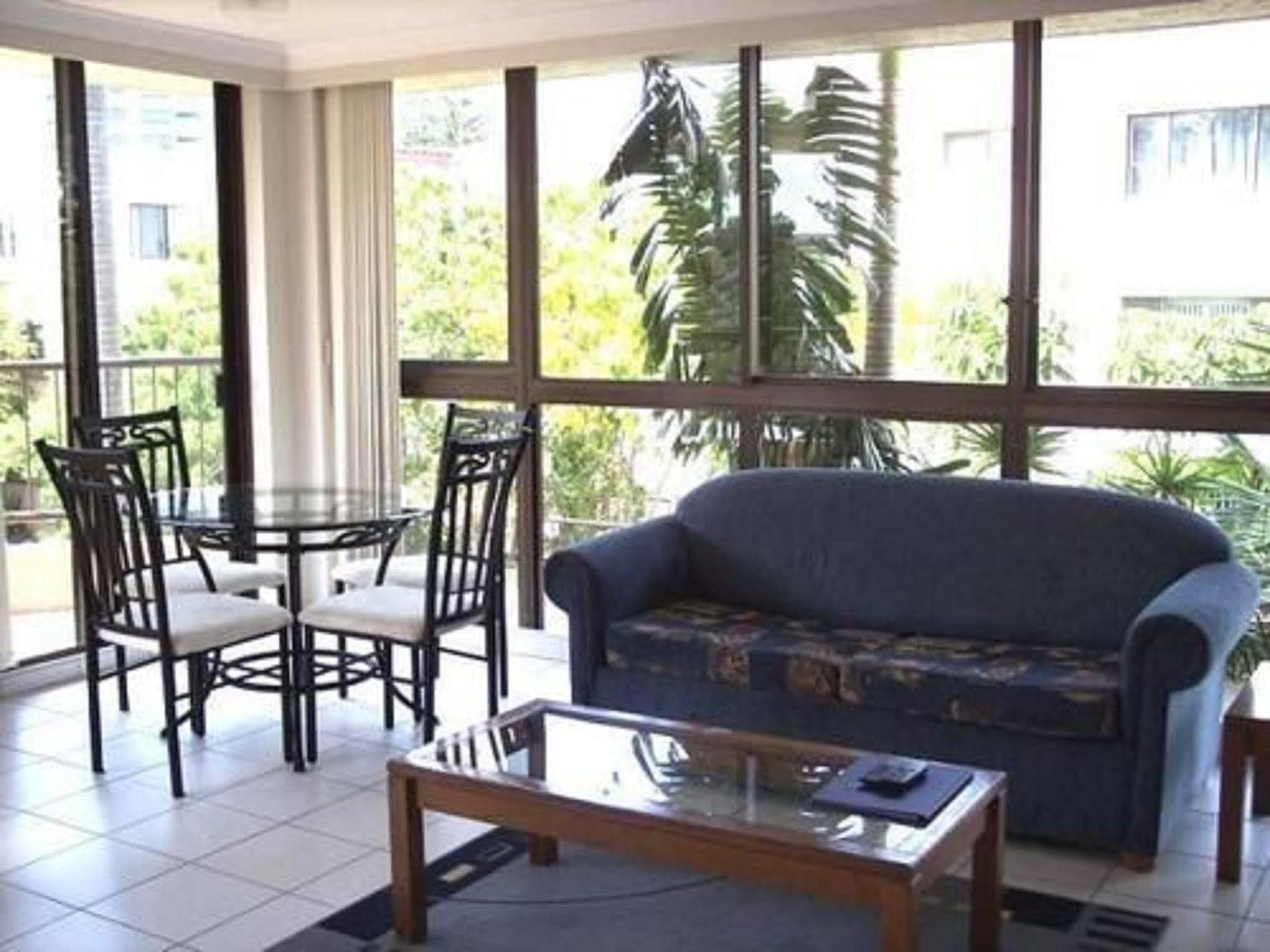Warringa Surf Aparthotel Gold Coast