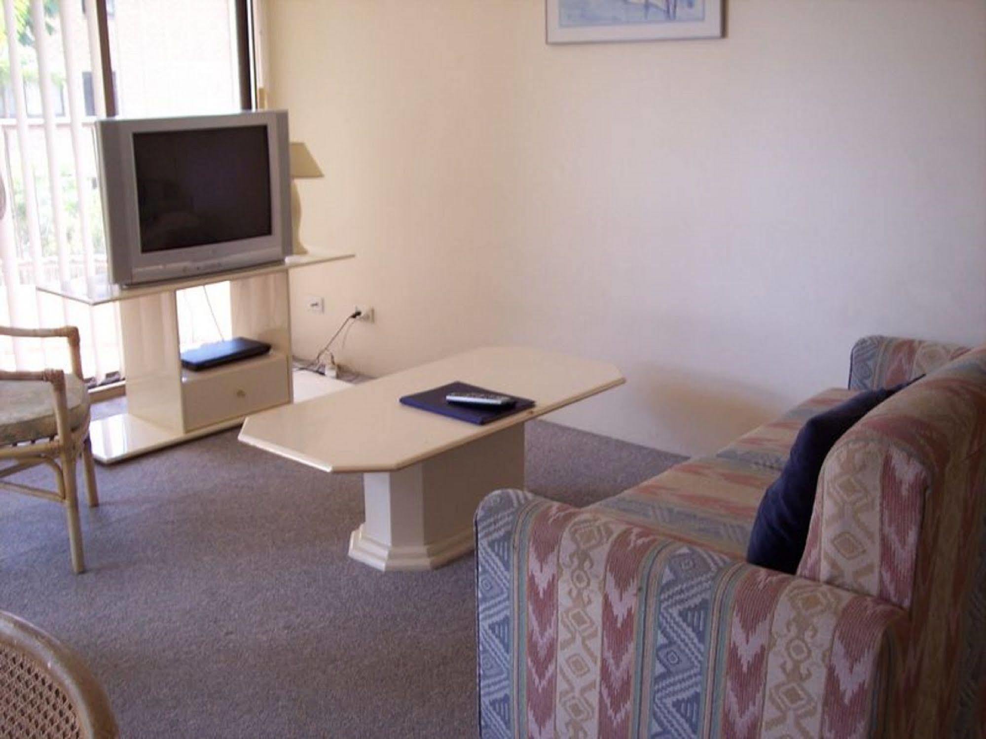 Aparthotel Warringa Surf 3*