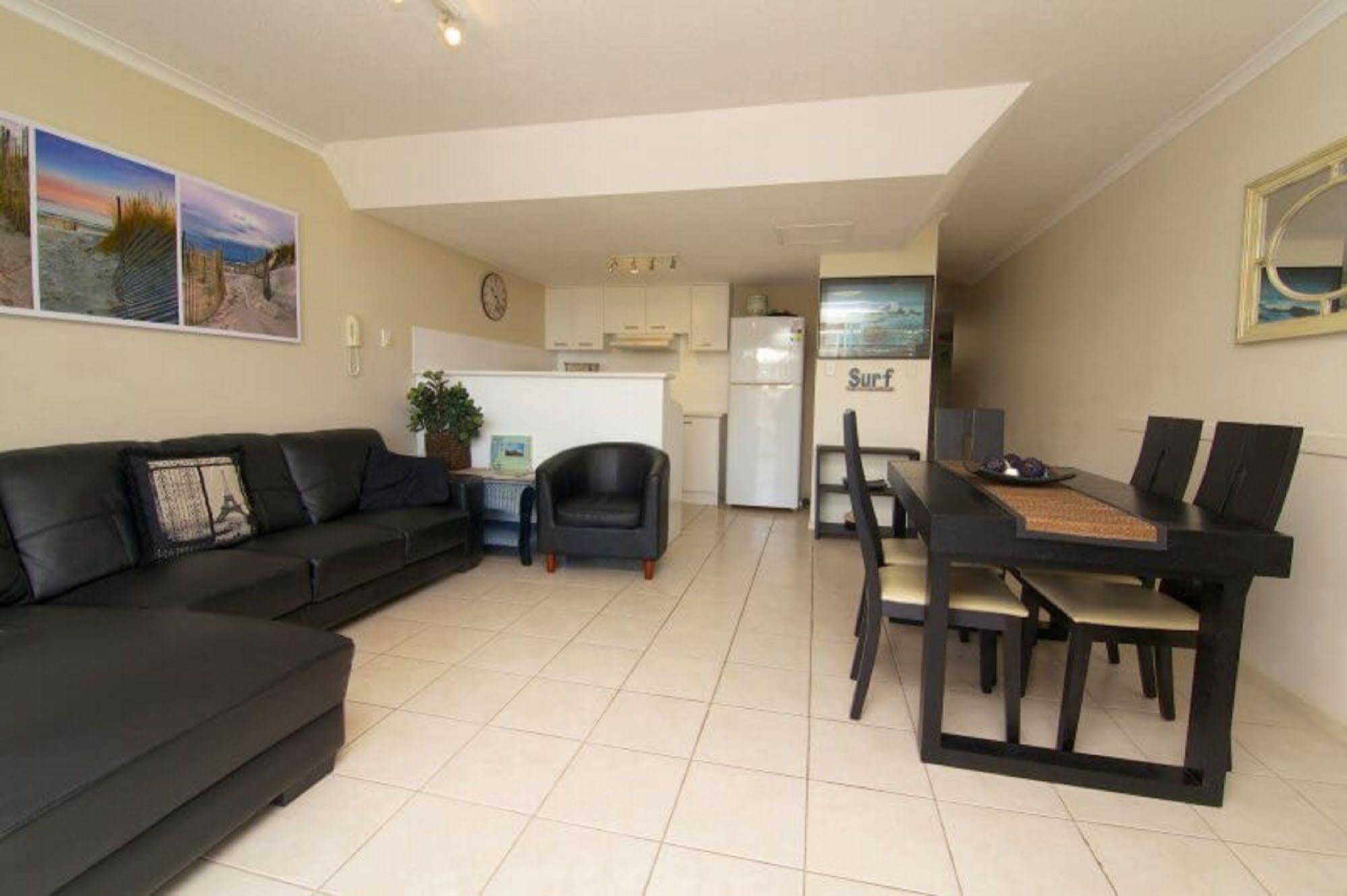 Aparthotel Crystal Beachfront 3*