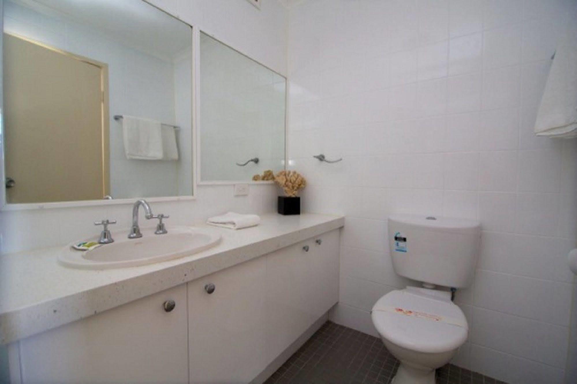 Crystal Beachfront 3*
