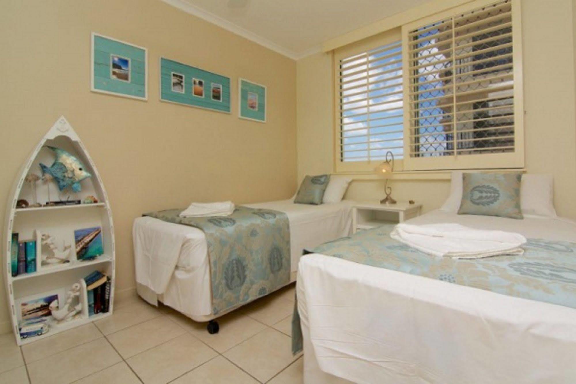 Aparthotel Crystal Beachfront 3*