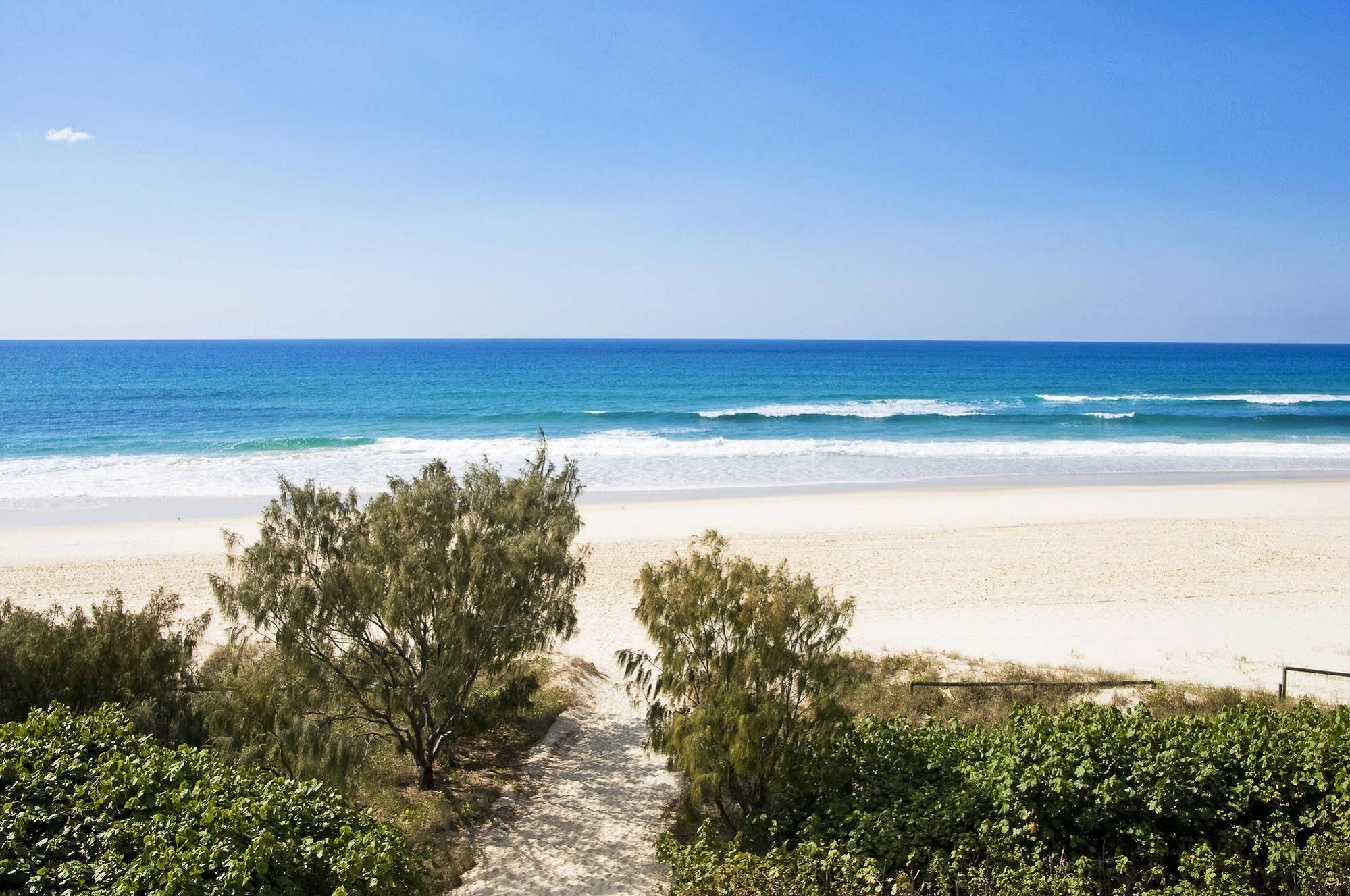 Oceanside - Absolute Beachfront Gold Coast