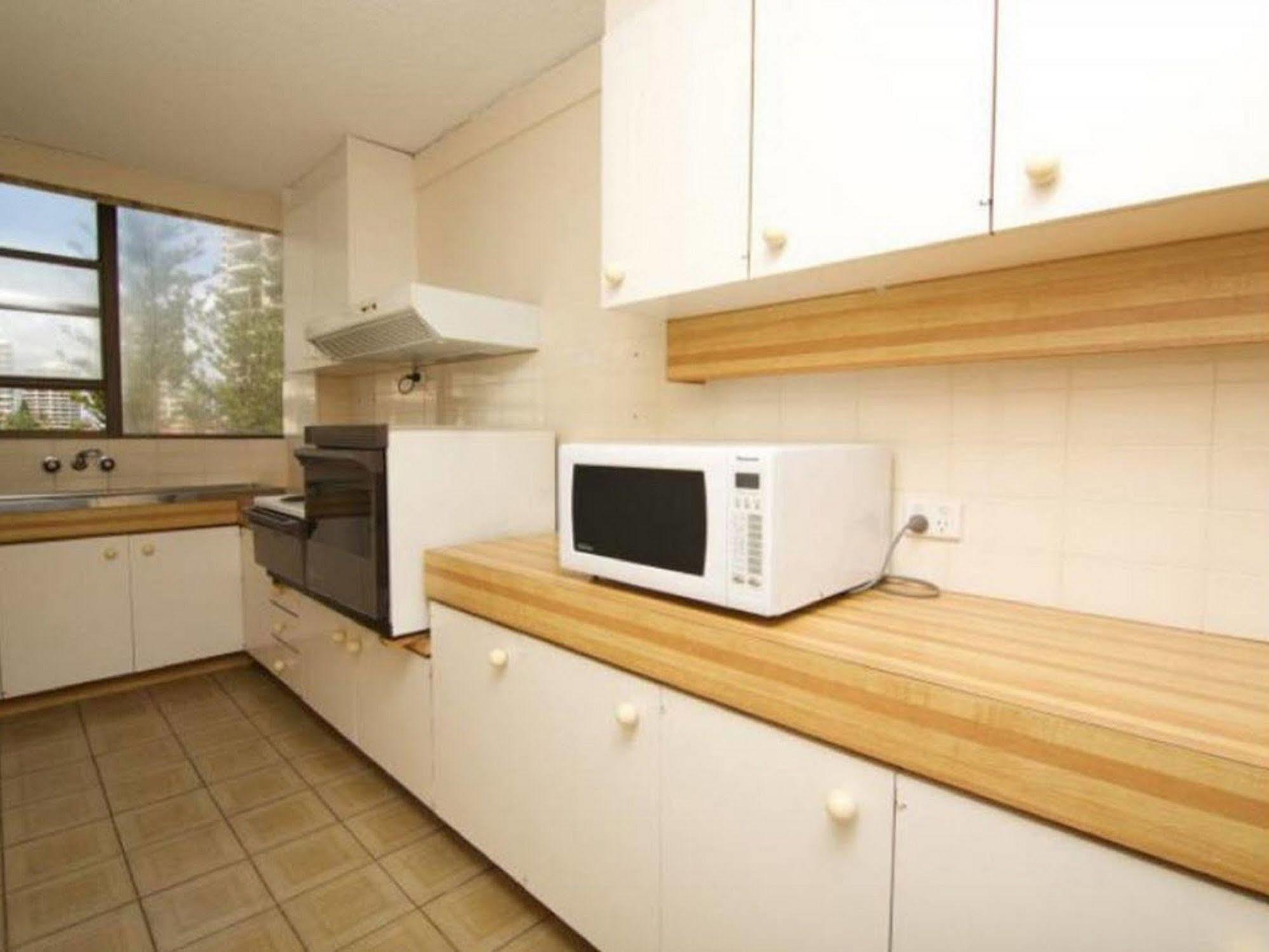 President - Absolute Beachfront Aparthotel Gold Coast