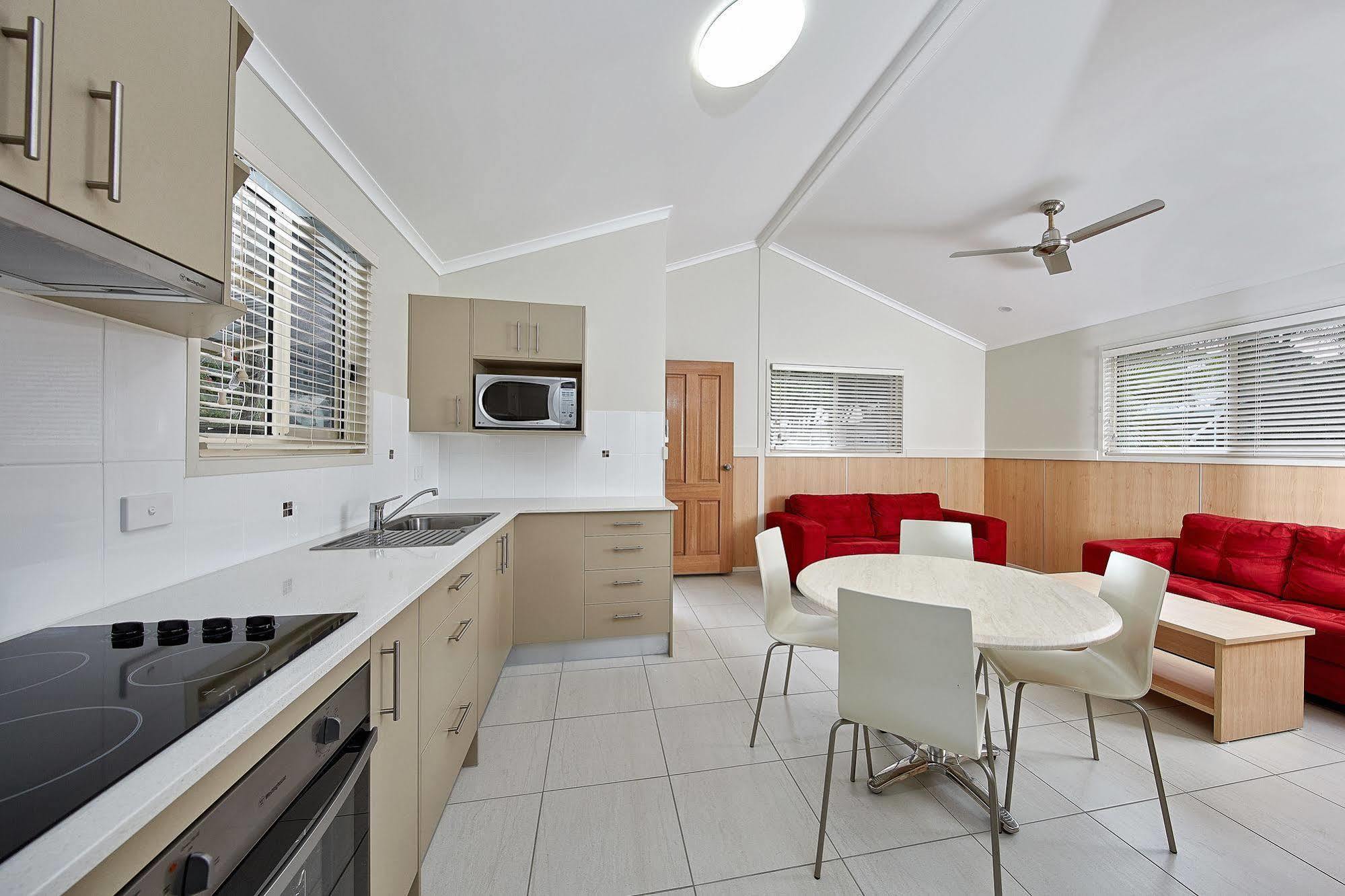 Resort Ashmore Palms Village 4*