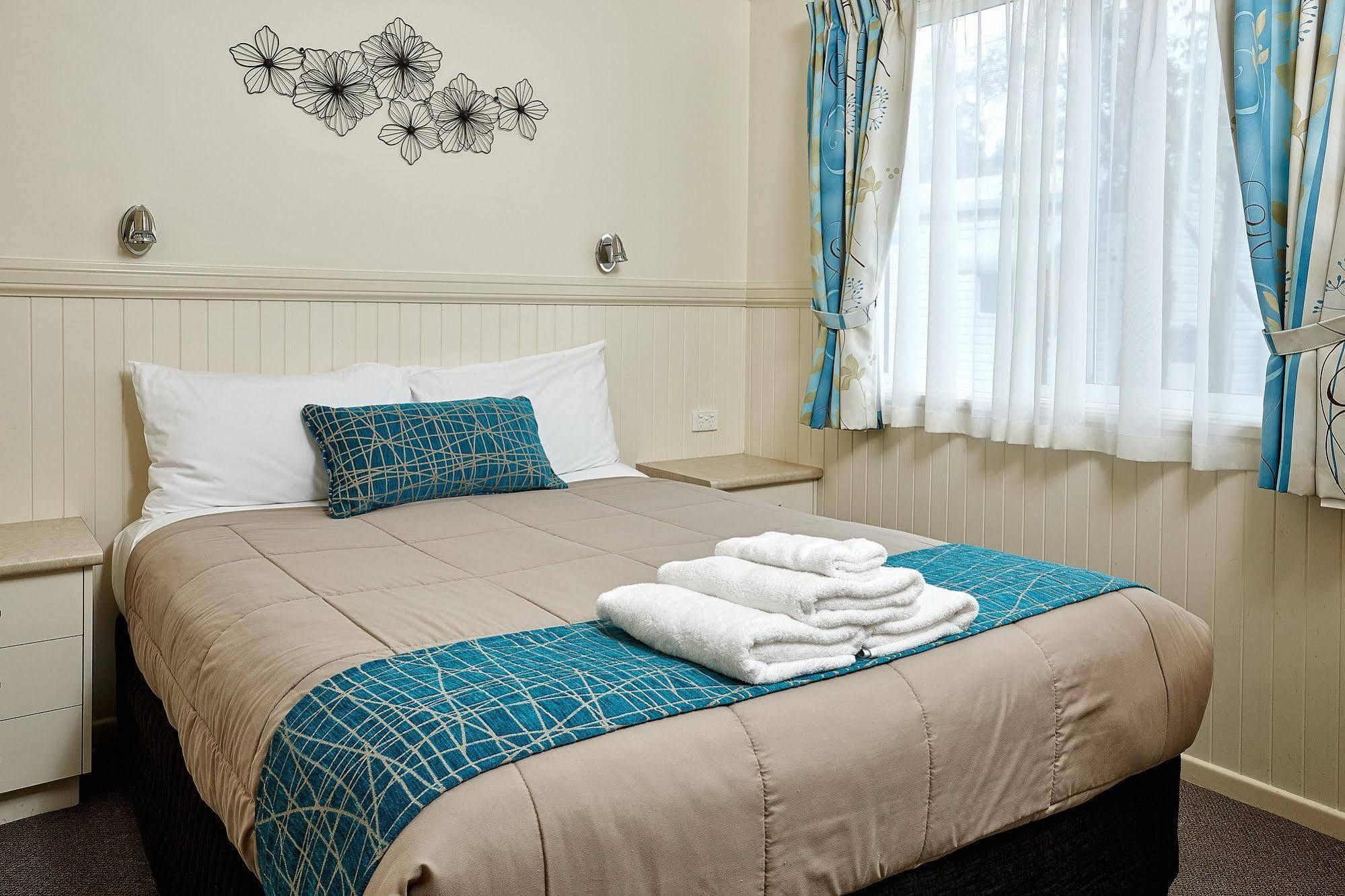 Resort Ashmore Palms Village Gold Coast