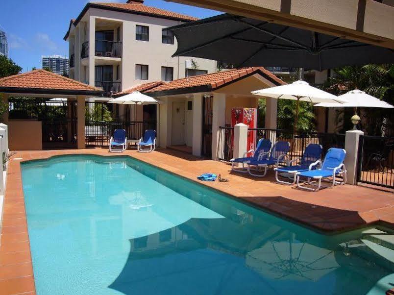 Chevron Palms By Premium Gold Coast