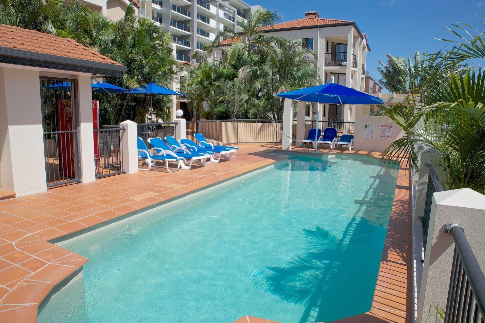 Chevron Palms By Premium Aparthotel 4*