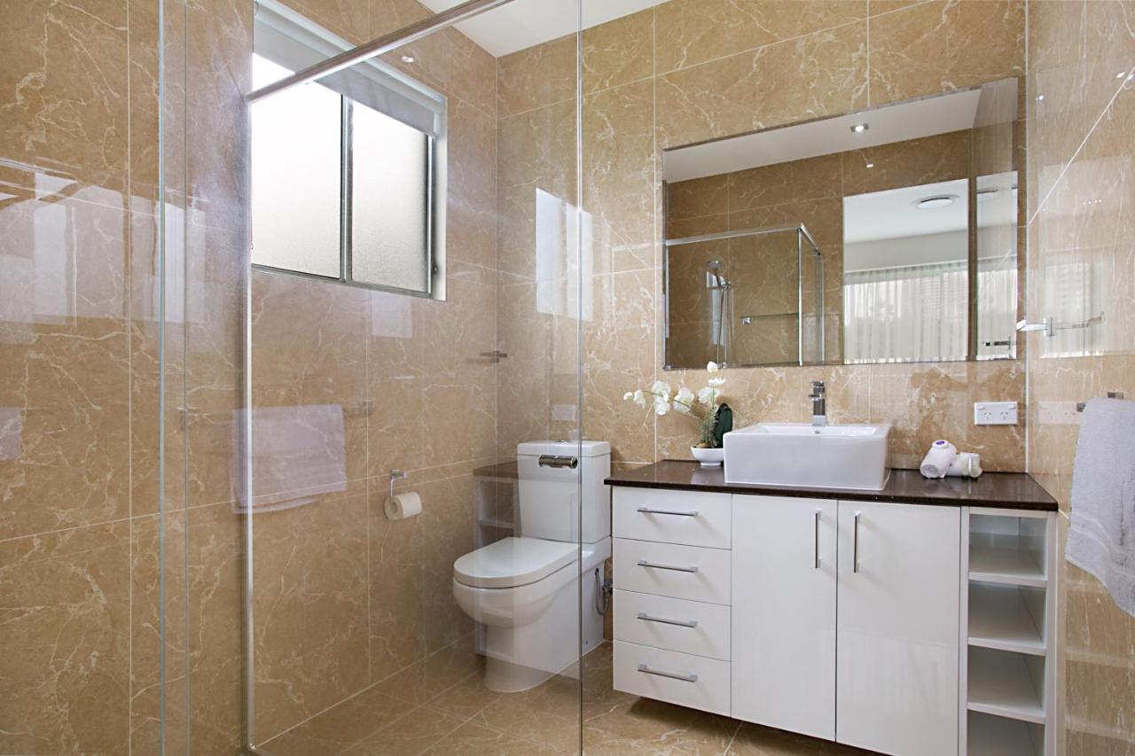 Holiday home Luxe On Lotus *