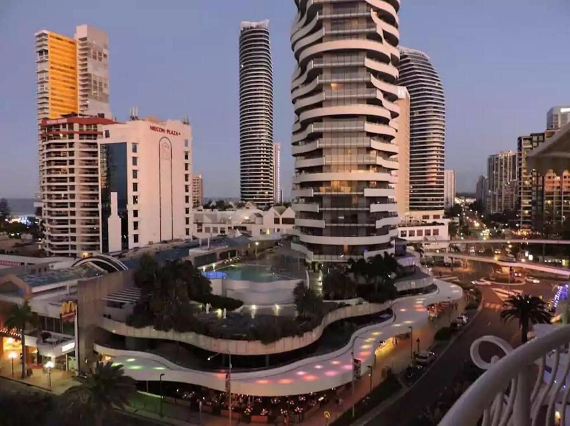 Broadbeach 4* Gold Coast
