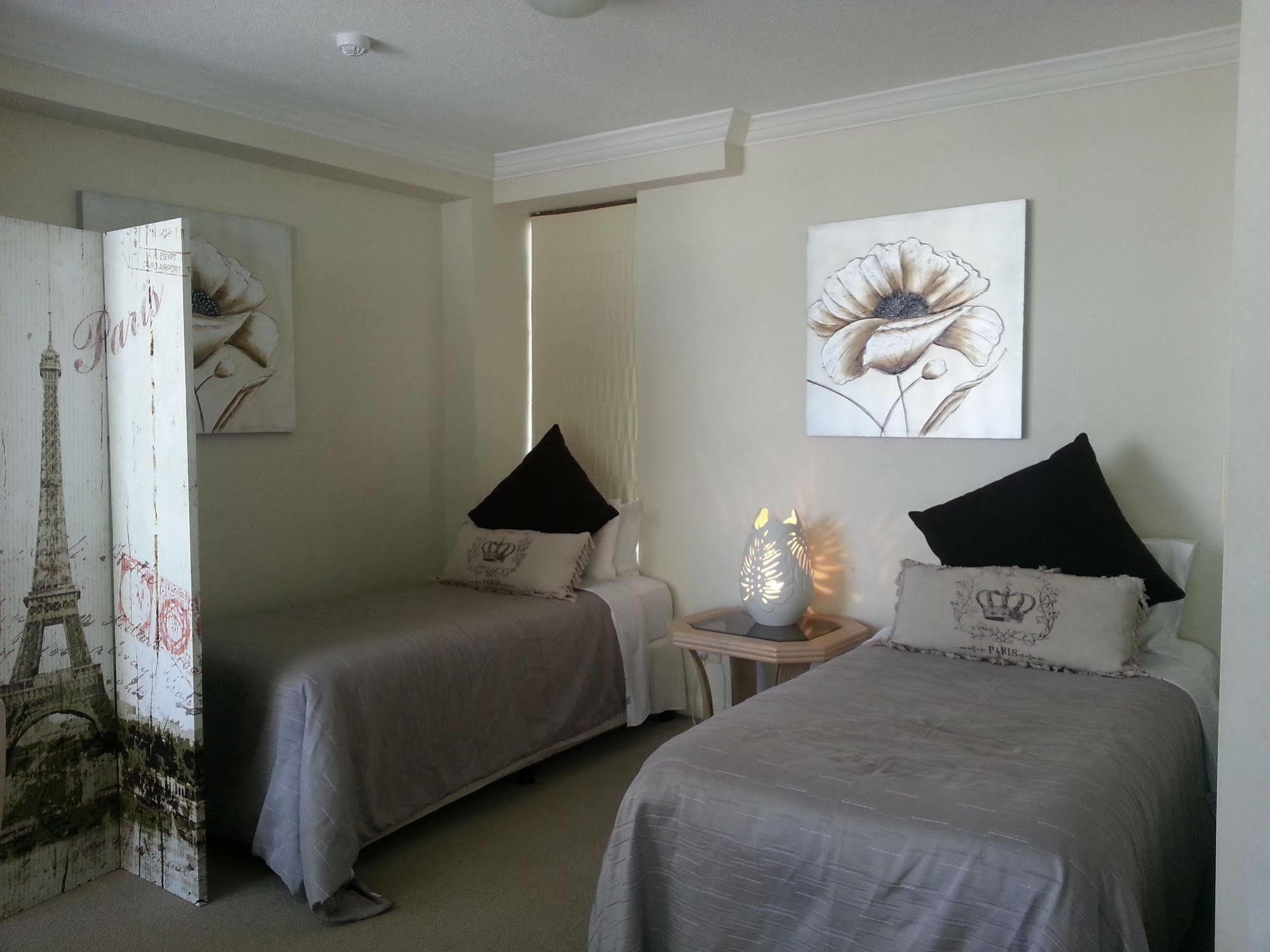 Aparthotel Broadbeach 4*