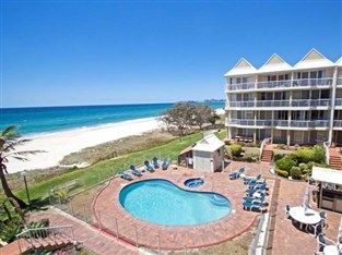 Crystal Beachfront Aparthotel Gold Coast