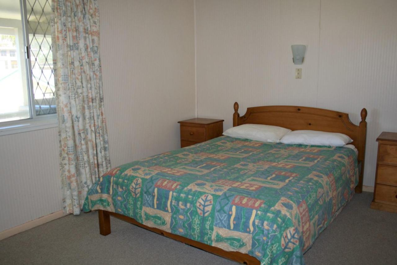 White Dolphin Unit 5 Apartment *