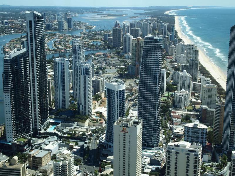 Deluxe Chevron Renaissance Gold Coast