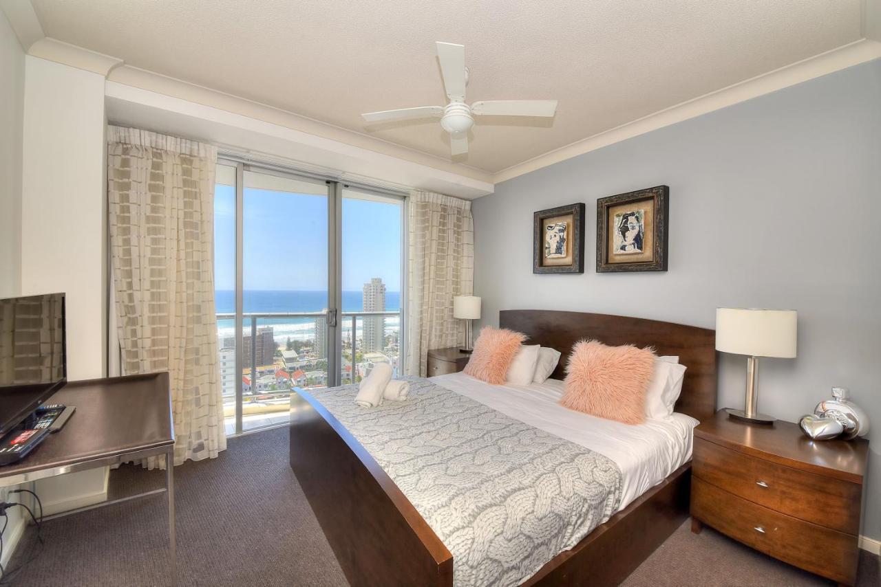Deluxe Chevron Renaissance Apartment Gold Coast