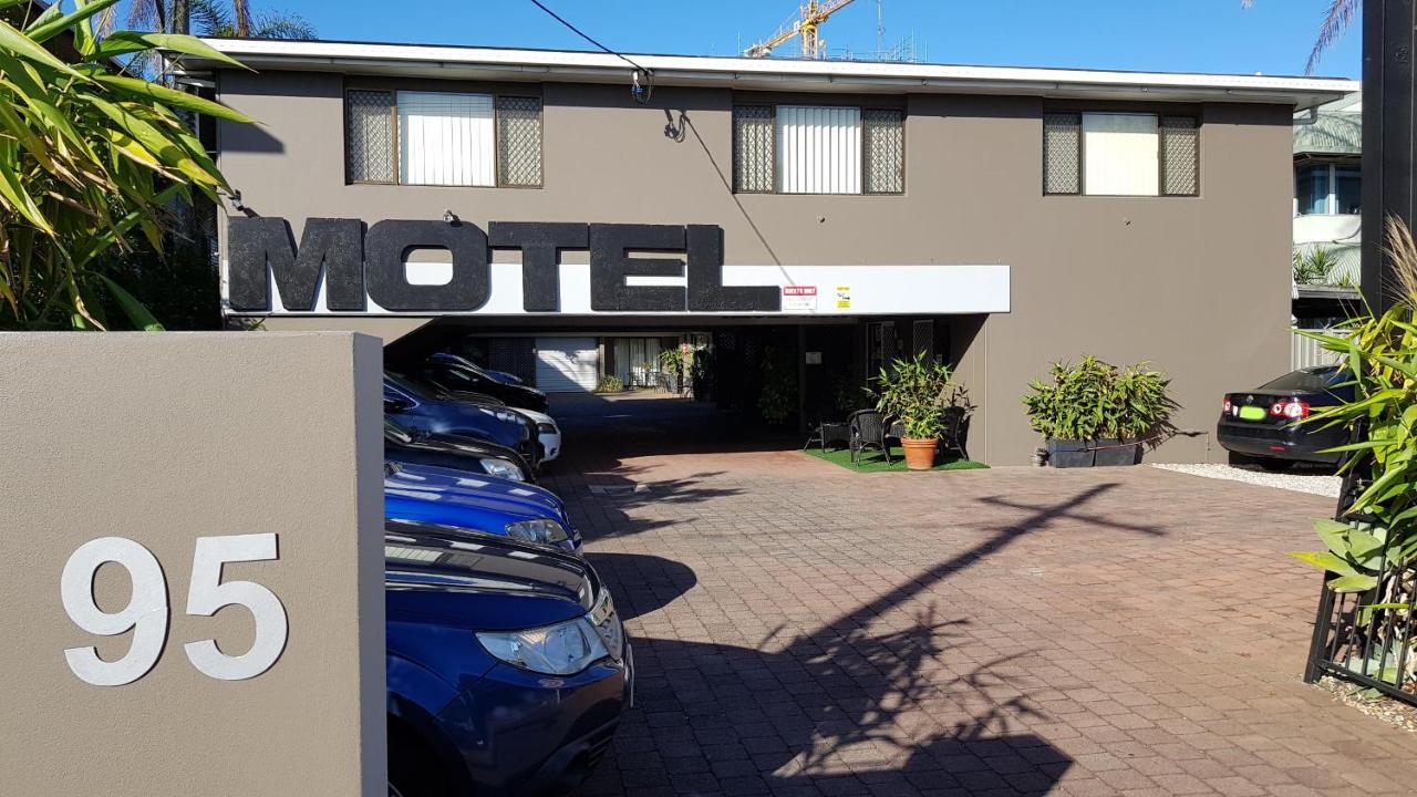 Airport - Only 300 Meters To Airport Terminal 3* Gold Coast