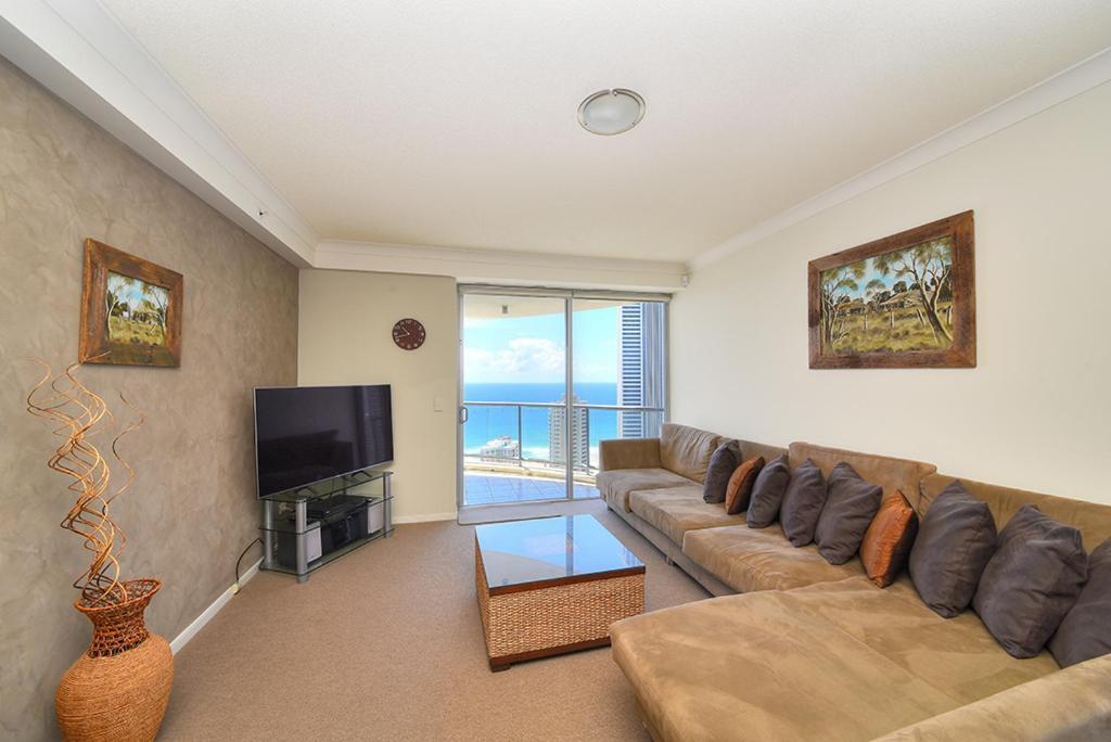 Deluxe Chevron Renaissance * Gold Coast