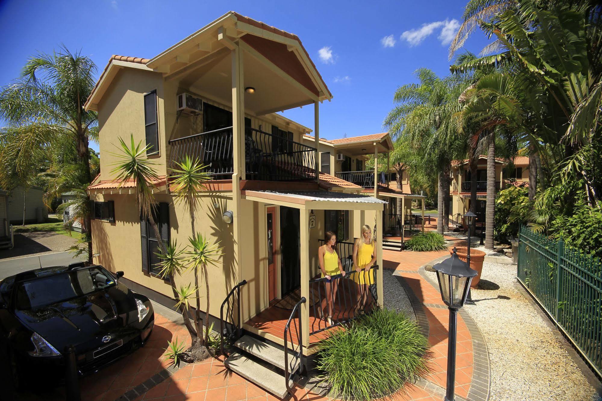 Resort Ashmore Palms Village Gold Coast