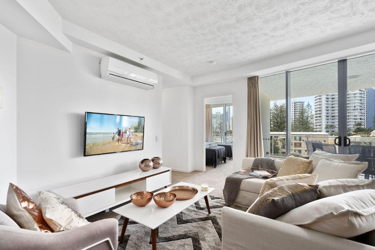Wings Resort, And 2 Story Penthouses - We Accommodate * Gold Coast