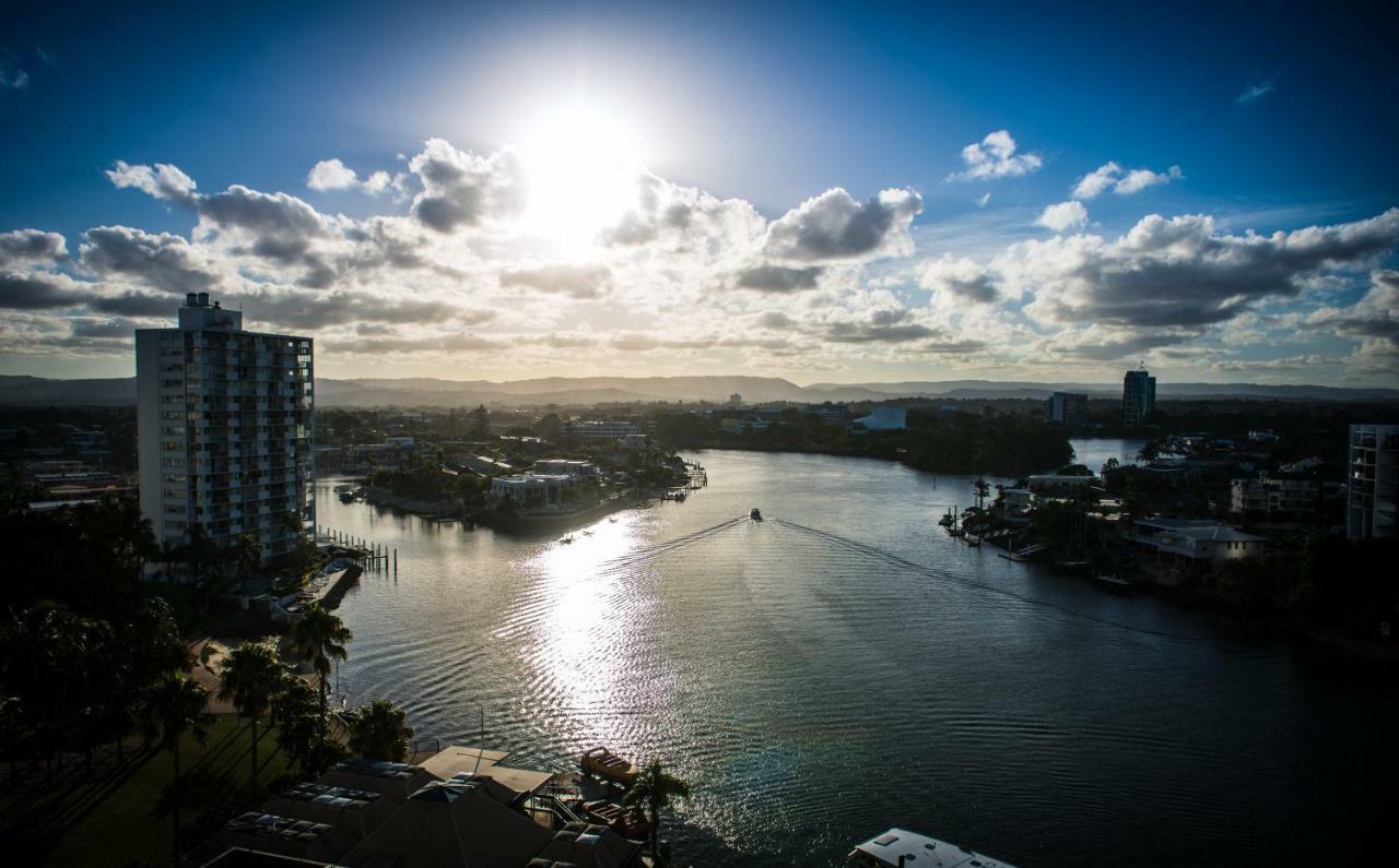 Aparthotel Tiki Surfers Paradise Gold Coast