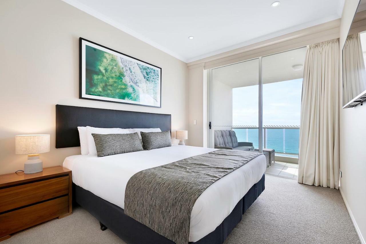 Pacific Views Aparthotel