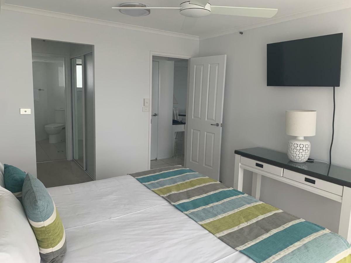 Aparthotel Ocean Plaza 4*