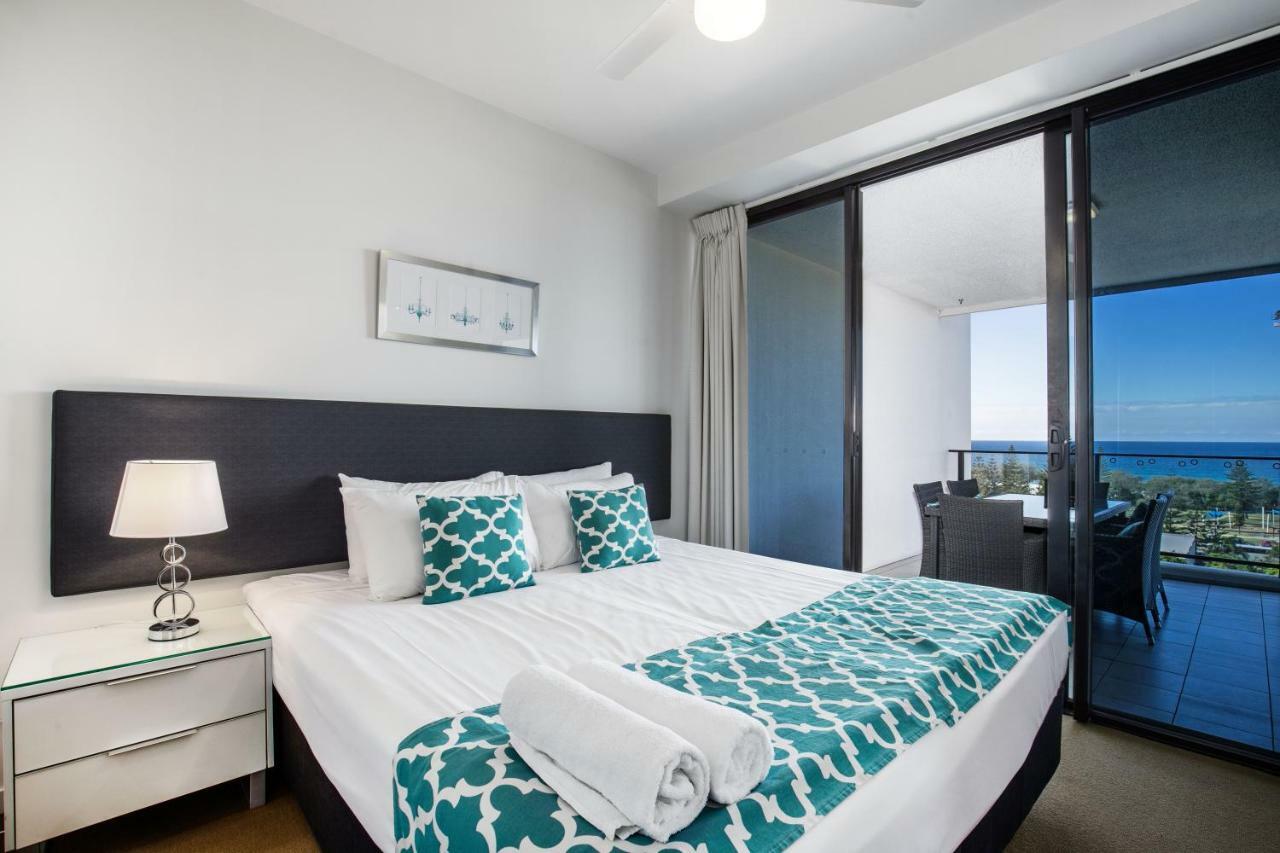 Ultra Broadbeach 4*