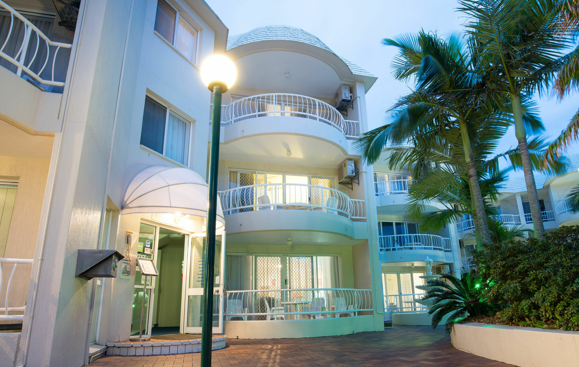 Golden Shores Club Apartment