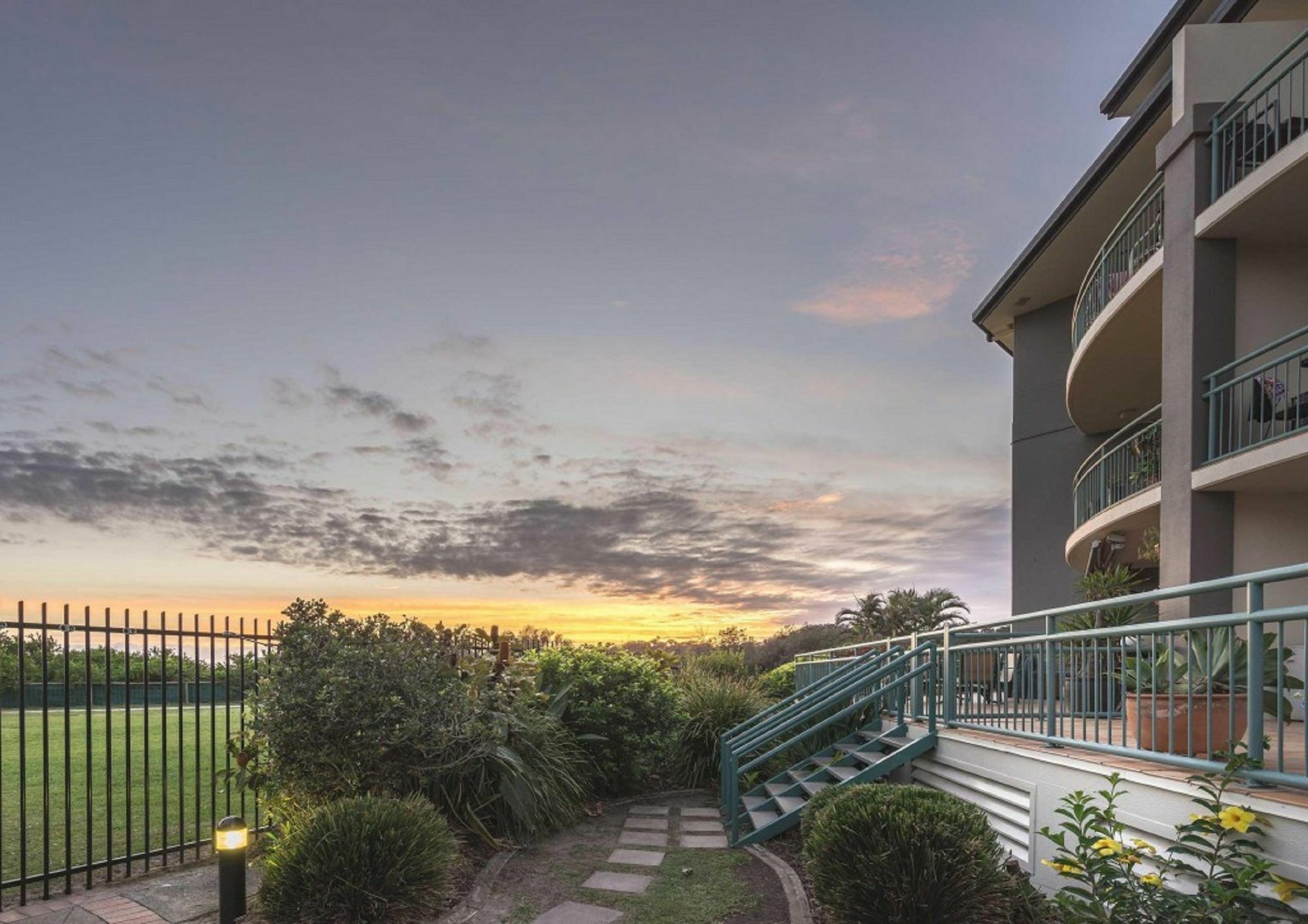 Currumbin Sands On The 4* Gold Coast