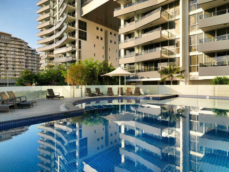 Meriton Broadbeach Hotel Gold Coast
