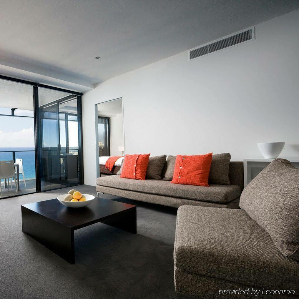 Mantra Circle On Cavill Aparthotel 4*