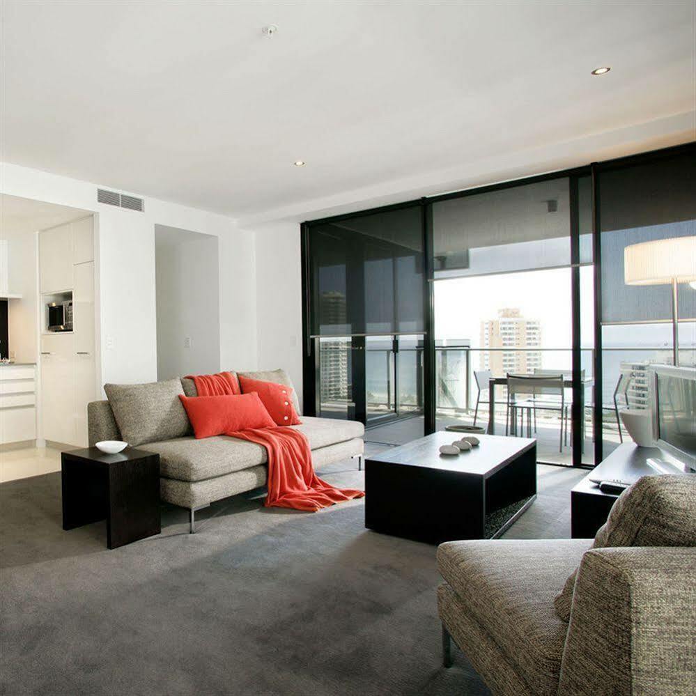 Mantra Circle On Cavill Aparthotel