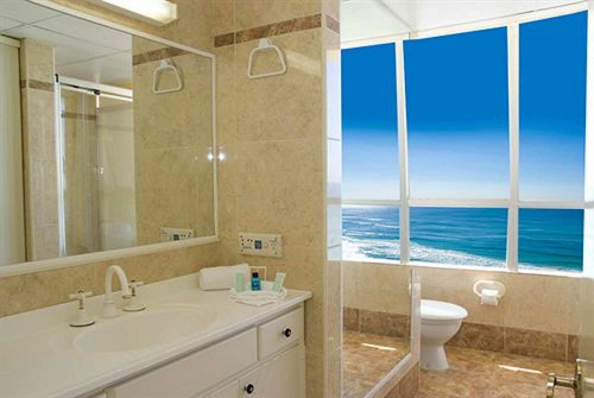 Resort Chateau Beachside Gold Coast
