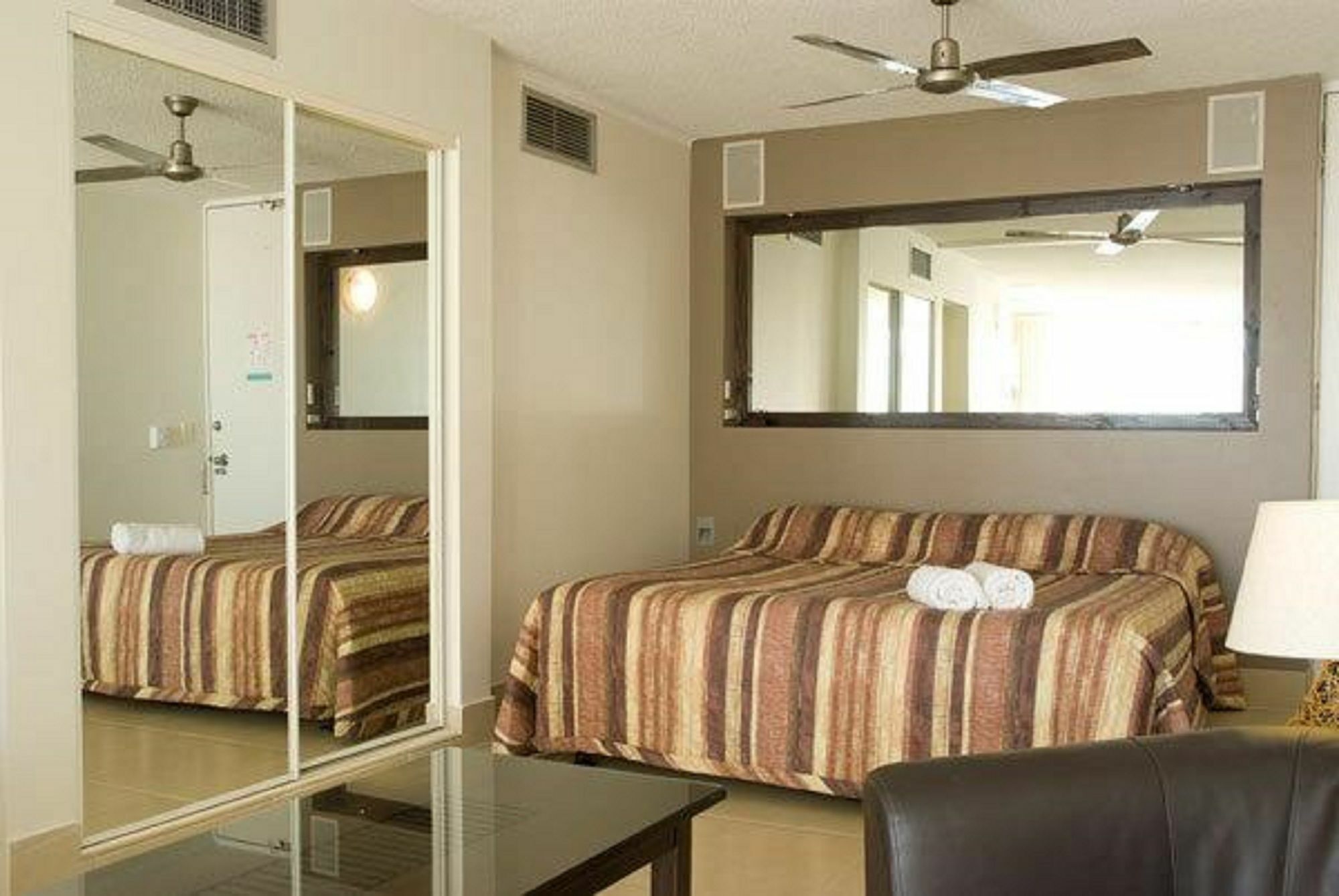 Chateau Beachside 3* Gold Coast