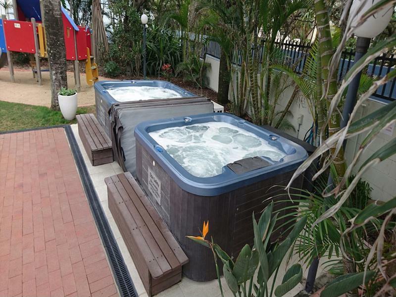 Chateau Beachside 3*