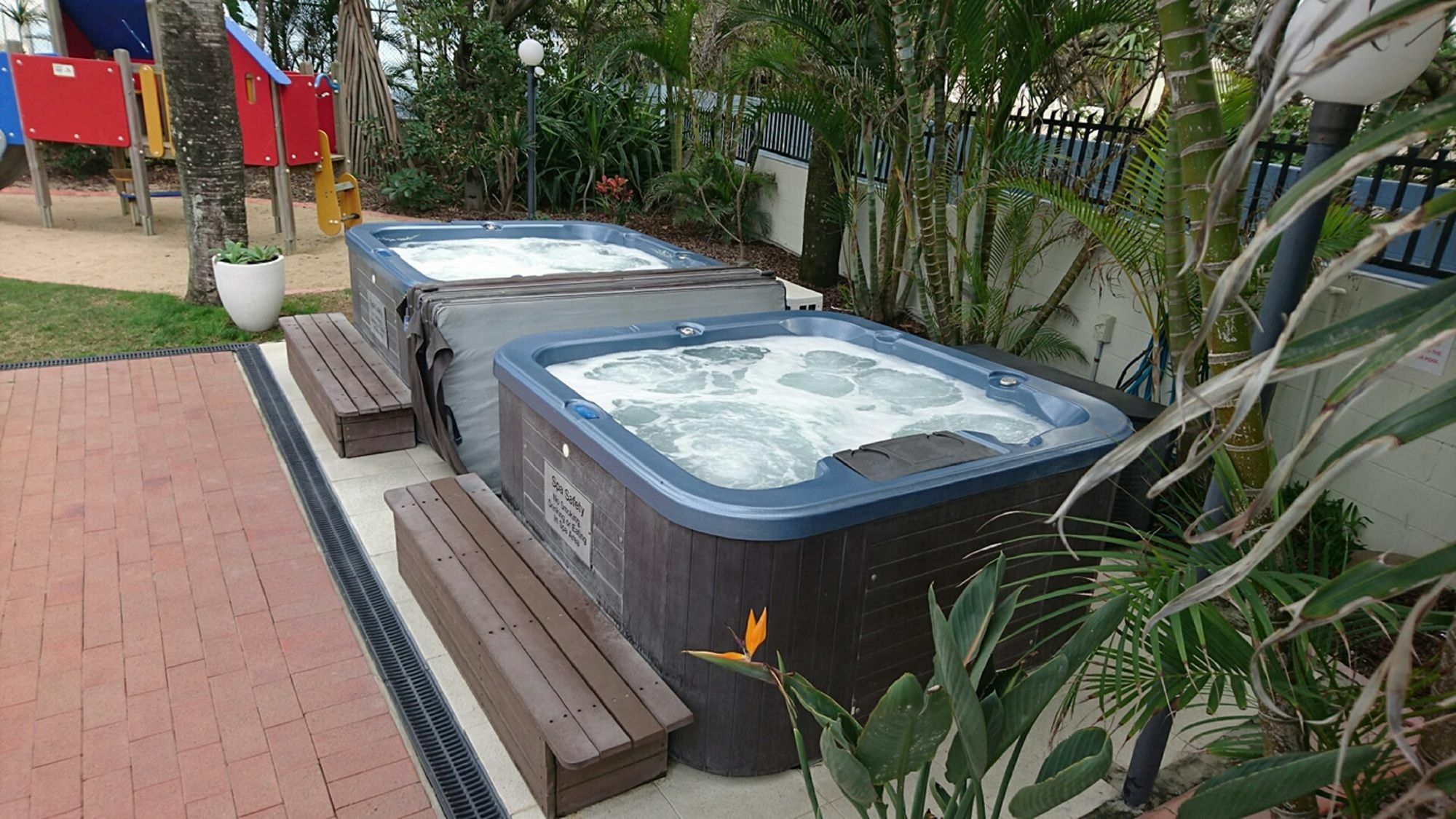 Chateau Beachside Resort 3*