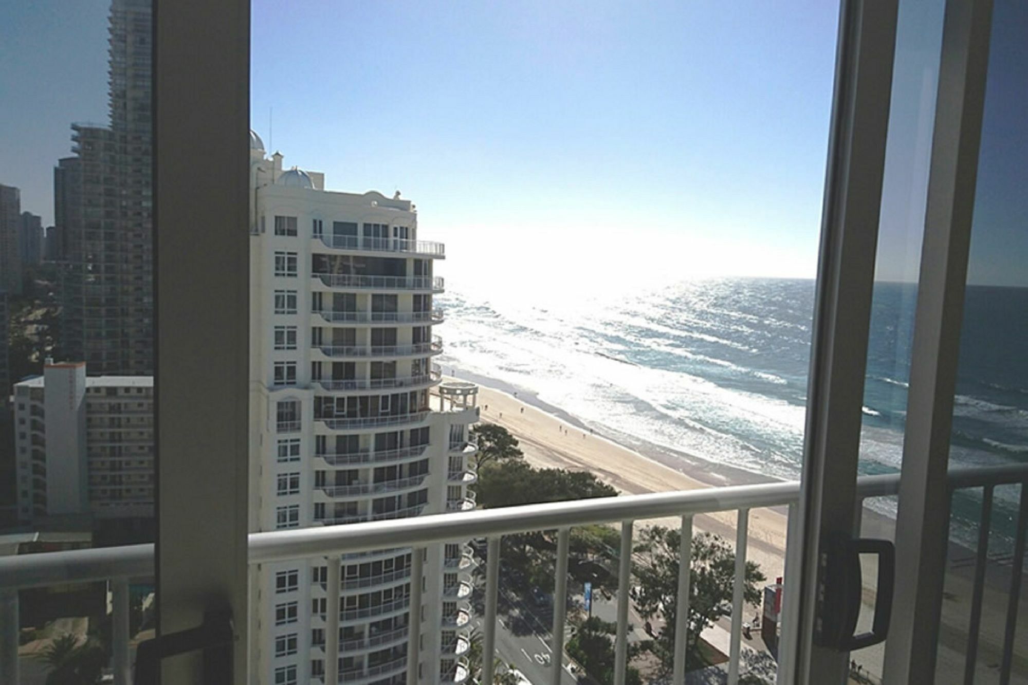 Chateau Beachside Resort 3*