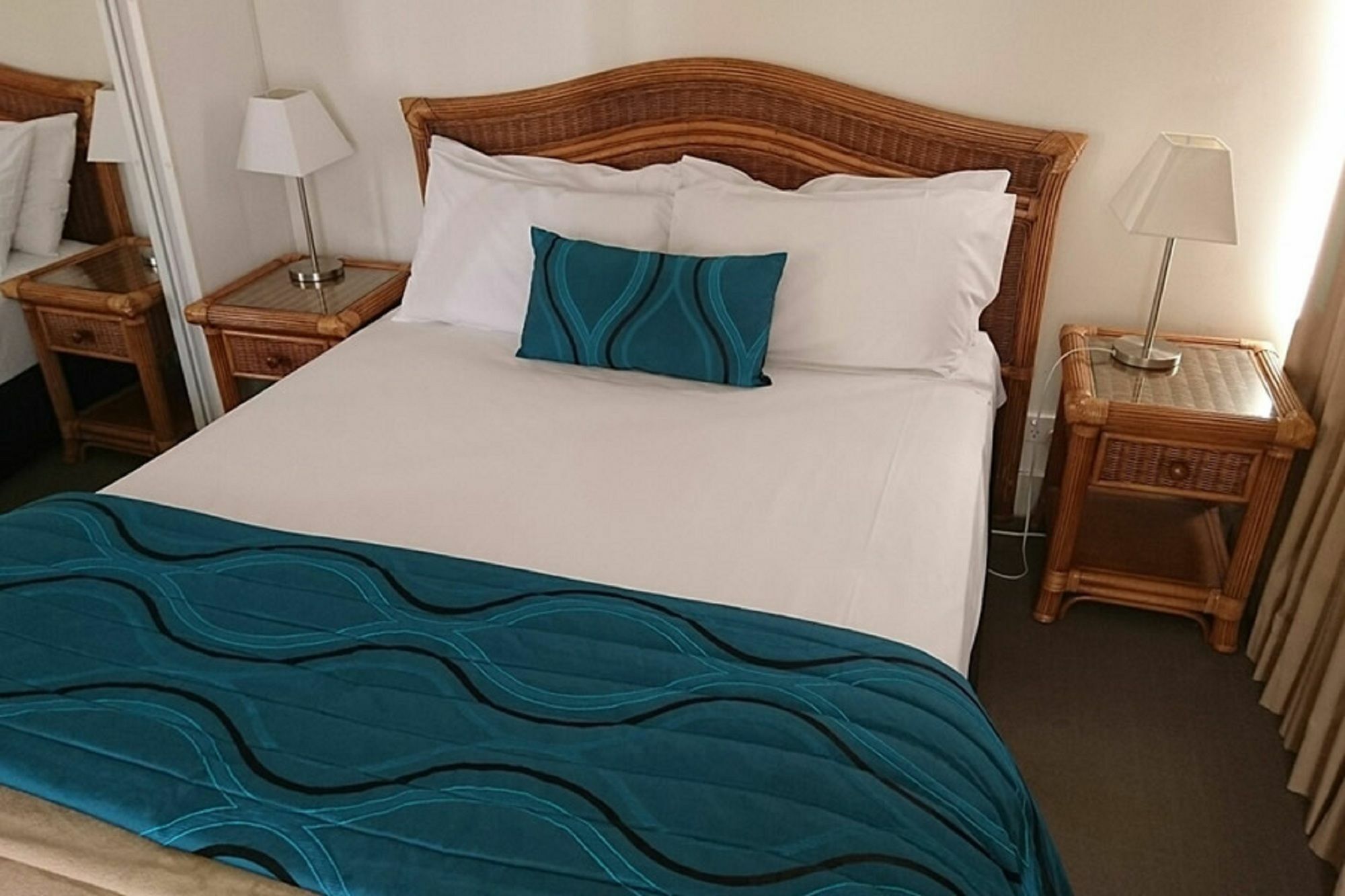 Chateau Beachside 3*