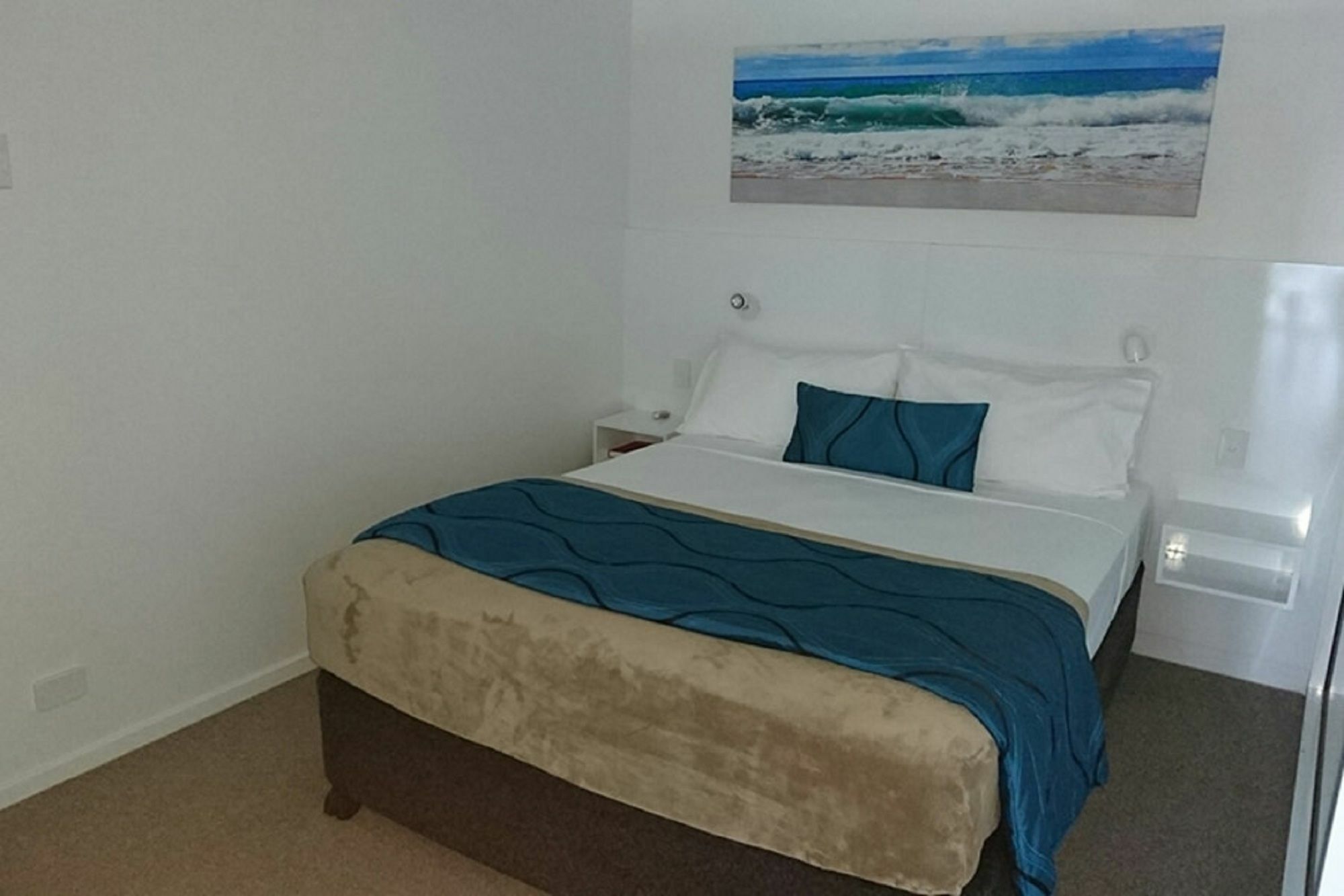 Chateau Beachside Resort 3*