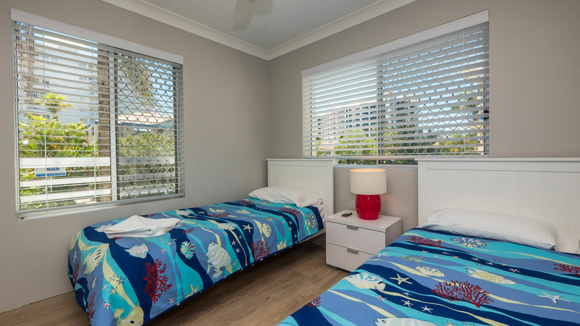 Hotel Surfers Tradewinds