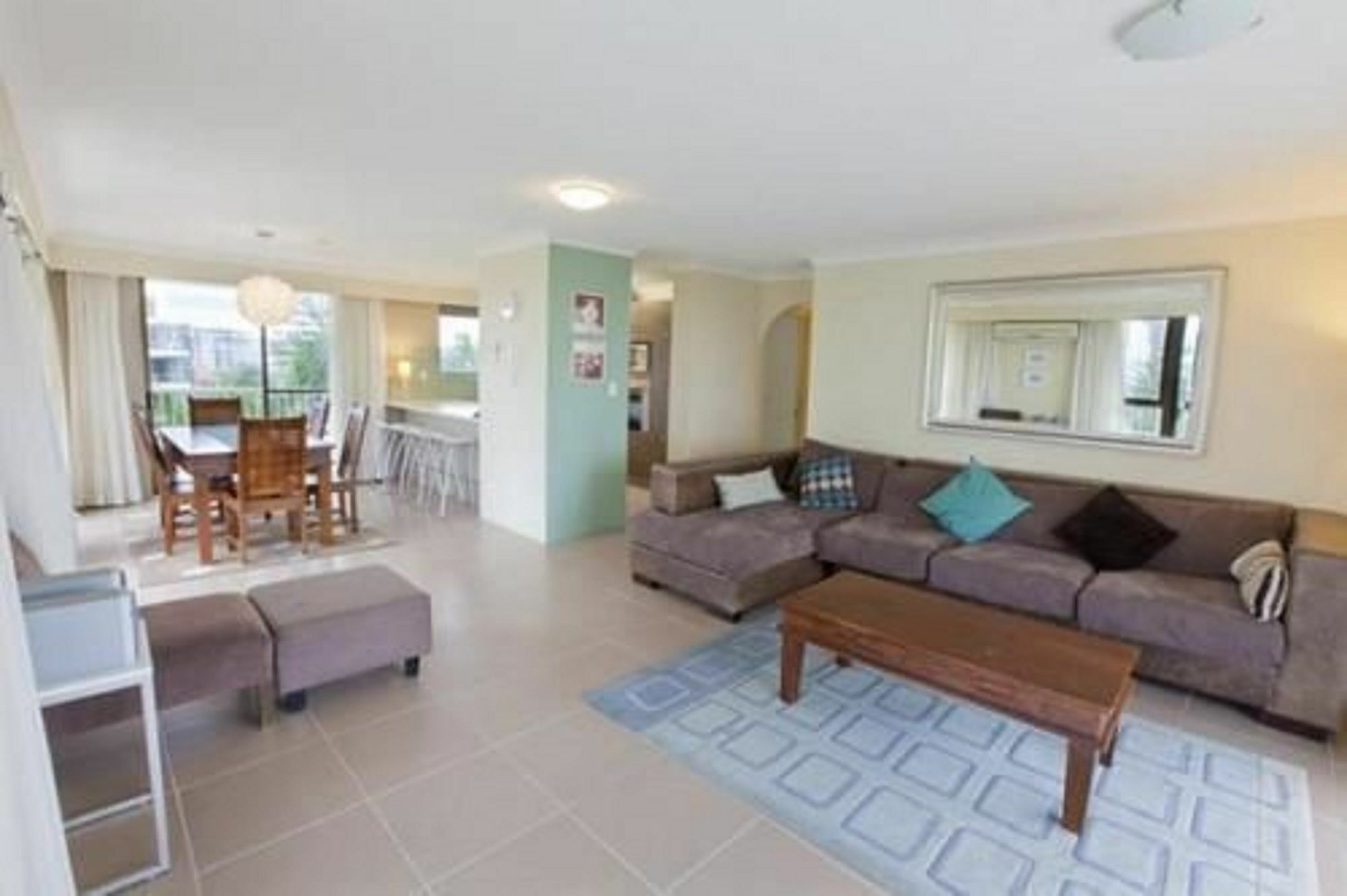 Capricornia Aparthotel Gold Coast
