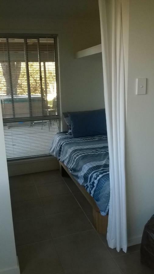 Cosy, Self-contained And To Everywhere Apartamento