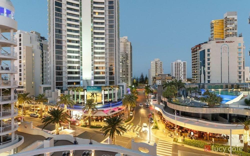 Broadbeach Aparthotel 4*