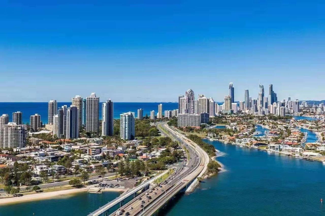 Modern, Carefree Living Style Apt In Southport * Gold Coast