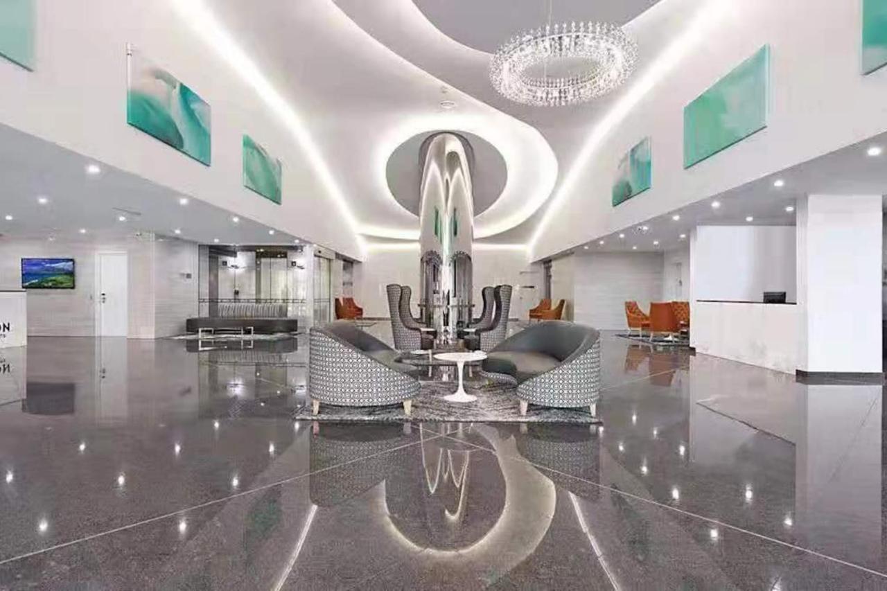 Apartment Modern, Carefree Living Style Apt In Southport *