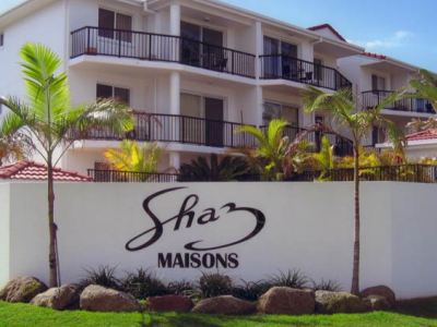 Apartment Shaz Maisons