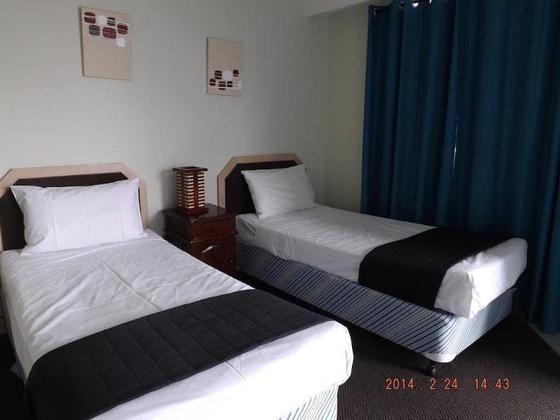 Hostel Emerald Surfers Paradise Shared *
