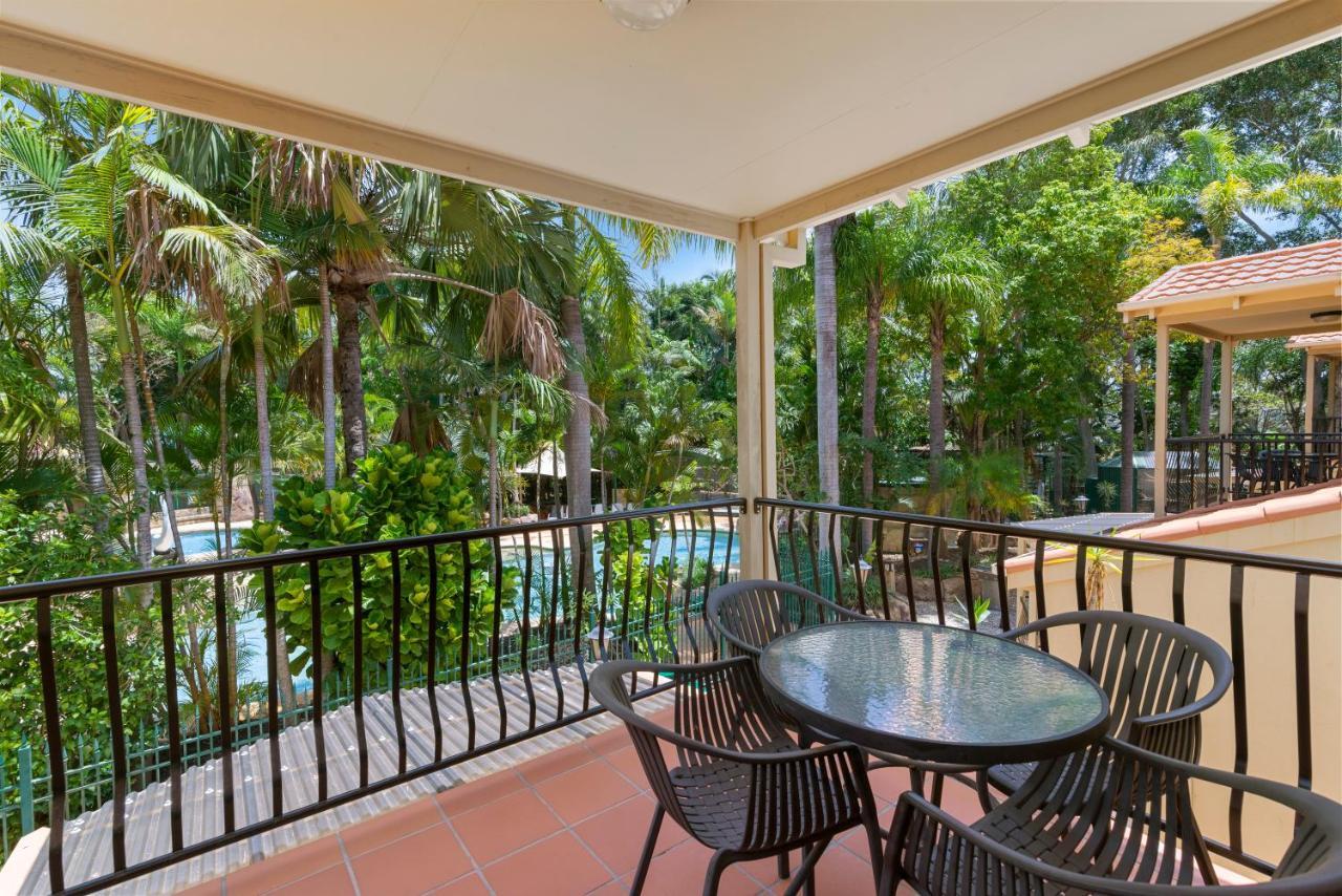 Ashmore Palms Village